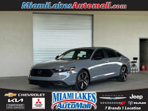 Used 2024 Honda Accord Sport image 1