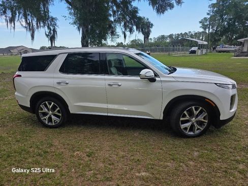 Used 2022 Hyundai Palisade SEL w/ Premium Package FWD image 4