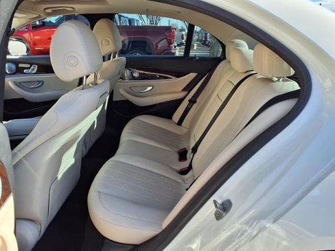 Used 2018 Mercedes-Benz E 300 E 300 image 20
