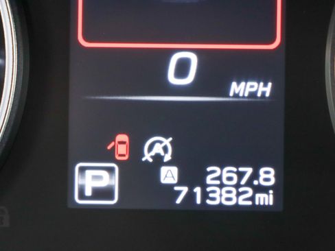 Used 2023 Subaru Outback Premium image 16