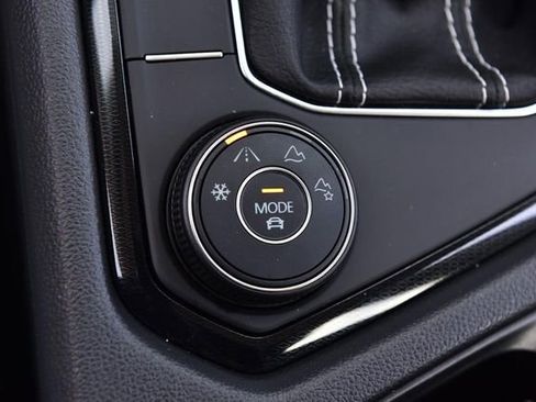 Used 2025 Volkswagen Taos S image 17