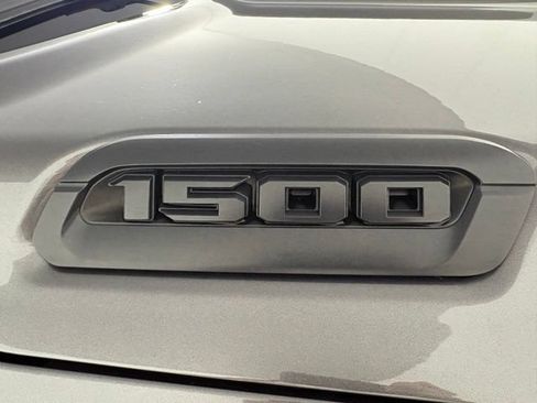Used 2020 RAM 1500 Big Horn AWD/4WD image 15