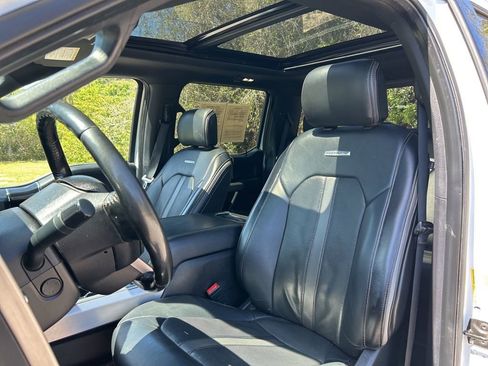 Used 2020 Ford F350 Platinum image 19