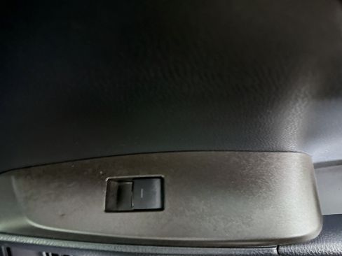 Used 2024 Toyota Camry SE FWD image 30