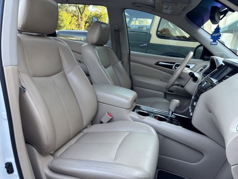 Used 2015 Nissan Pathfinder SL w/ SL Premium Package image 18