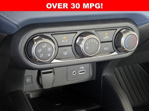 New 2025 Nissan Versa SV w/ Trunk Package FWD image 15