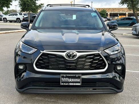 New 2026 Toyota Highlander XLE AWD/4WD image 2