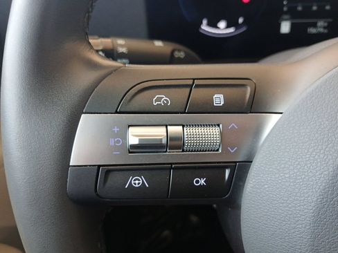 Used 2024 Hyundai Kona SEL FWD image 18