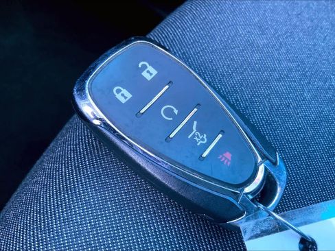 Used 2021 Chevrolet Equinox LT image 14