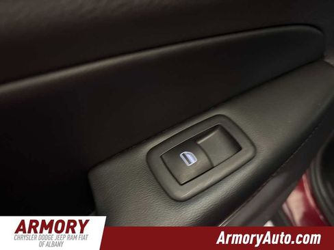 Used 2018 Jeep Grand Cherokee Limited image 25