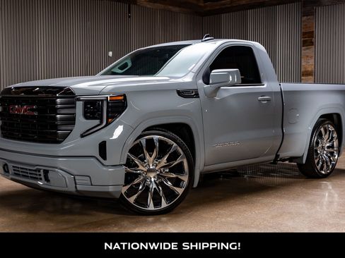 Used 2025 GMC Sierra 1500 Pro w/ Convenience Package image 4