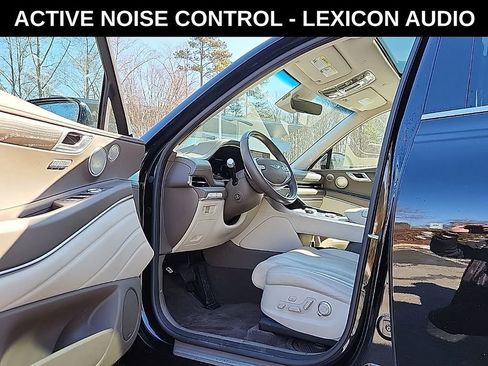 Used 2024 Genesis GV80 2.5T w/ Prestige Package image 5