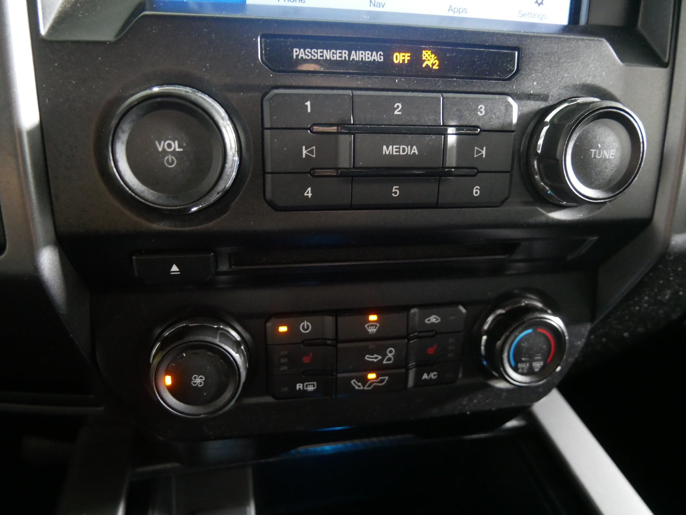 Used 2018 Ford F150 4x4 SuperCrew image 23