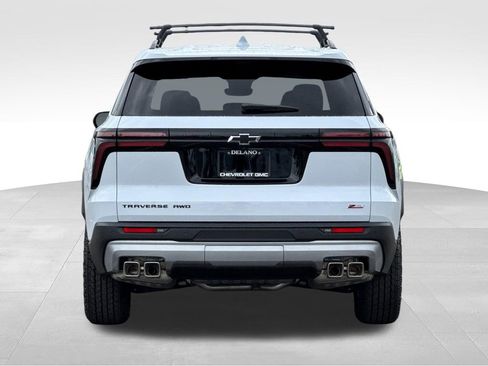 New 2026 Chevrolet Traverse Z71 w/ Enhanced Driving Package AWD/4WD image 4