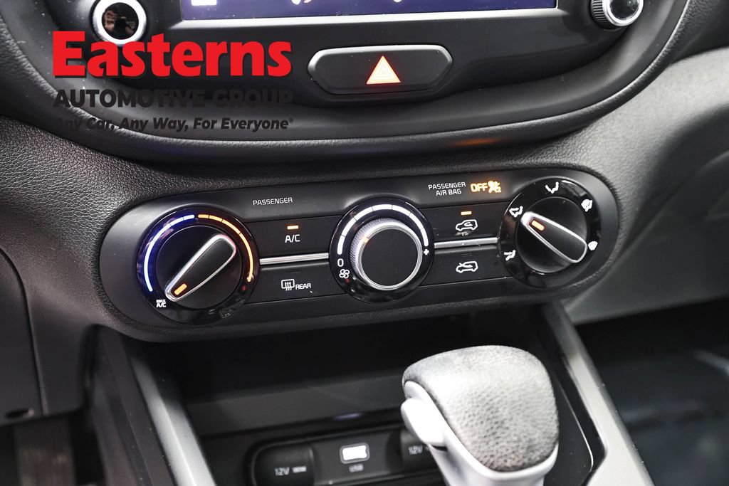 Used 2023 Kia Soul LX w/ LX Technology Package FWD image 21