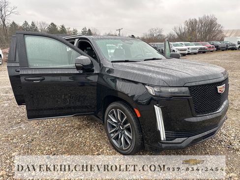 Used 2022 Cadillac Escalade ESV Sport w/ Touring Package image 60