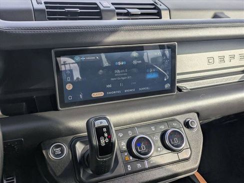 Used 2020 Land Rover Defender 110 X image 15