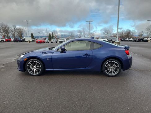 Used 2019 Toyota 86 image 11