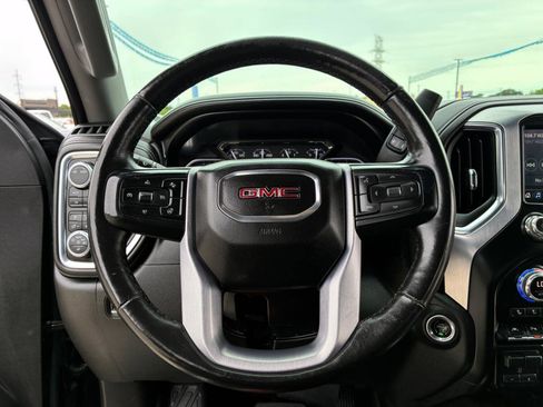 Used 2021 GMC Sierra 1500 SLT w/ SLT Convenience Package AWD/4WD image 17