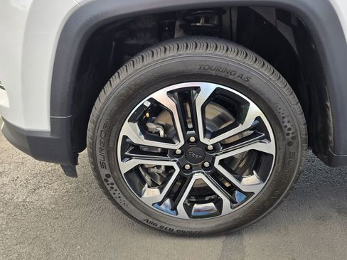 Used 2024 Jeep Compass Limited image 12