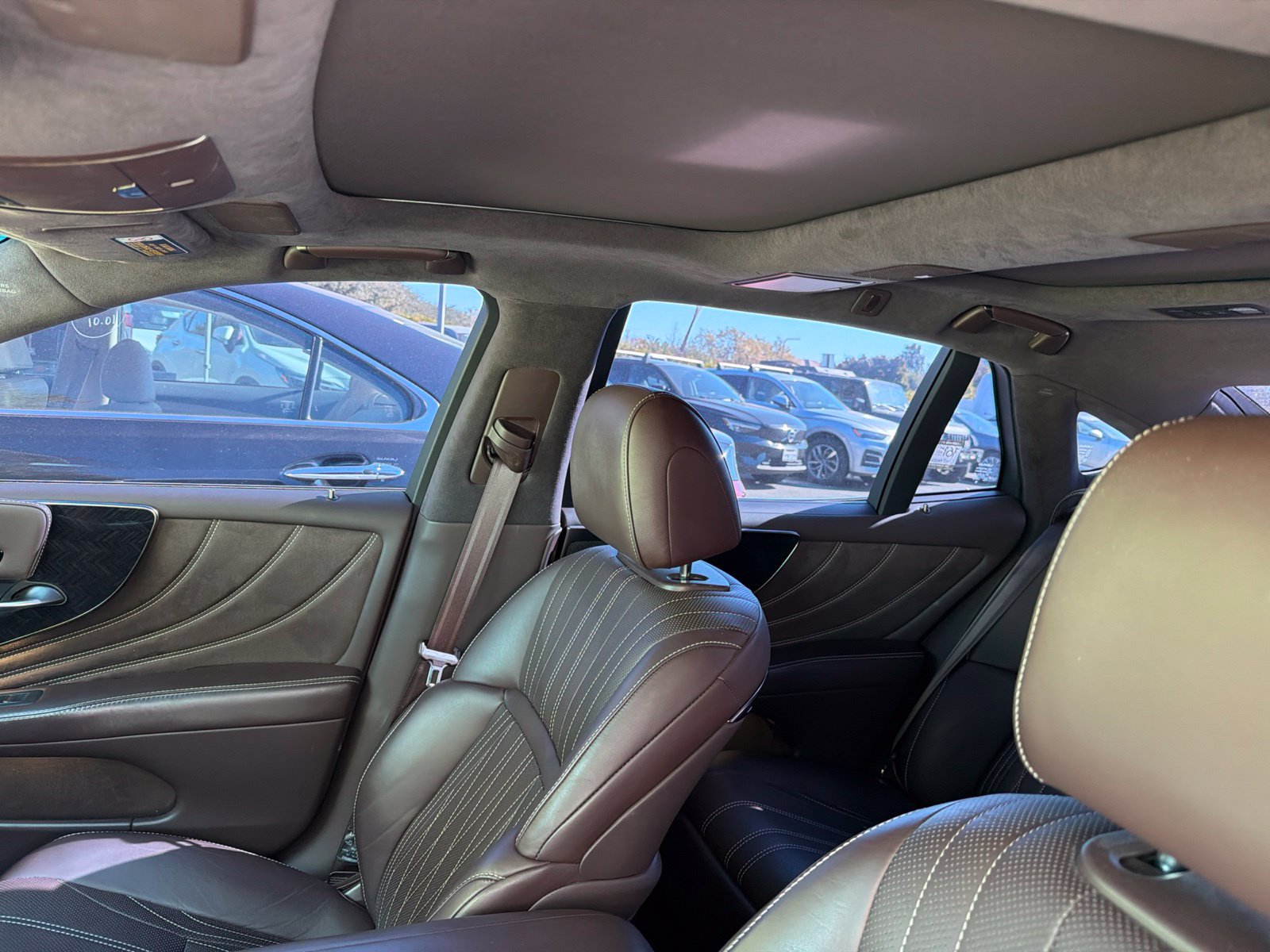 Used 2019 Lexus LS 500 w/ Luxury Package RWD image 8