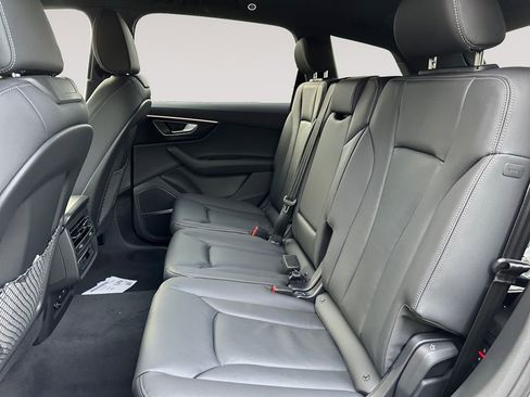 New 2026 Audi Q7 2.0T Premium image 13
