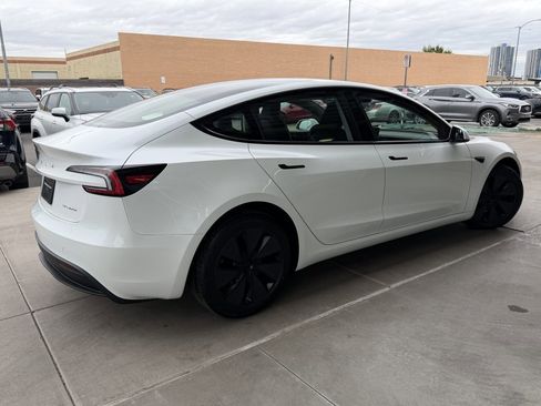 Used 2025 Tesla Model 3 Long Range image 4