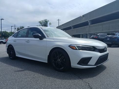 Certified 2023 Honda Civic Sport image 3