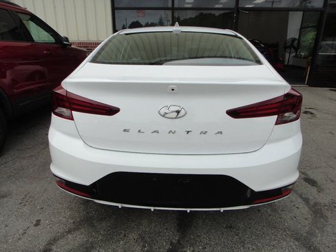 Used 2020 Hyundai Elantra Value Edition w/ Cargo Package (C1) FWD image 5