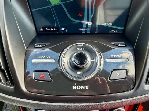 Used 2019 Ford Escape Titanium AWD/4WD image 40