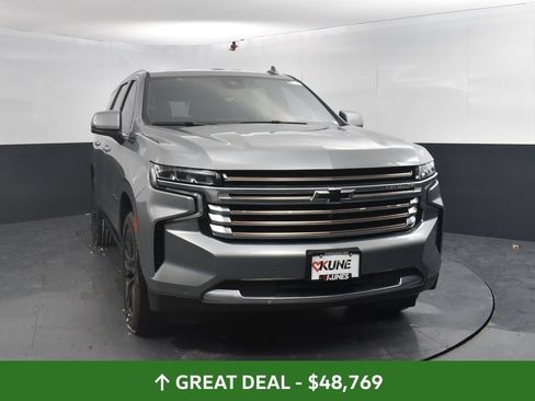 Used 2023 Chevrolet Tahoe High Country w/ Premium Package 2 AWD/4WD image 4