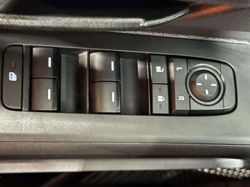 Used 2024 Toyota Tacoma 4x4 Double Cab image 19