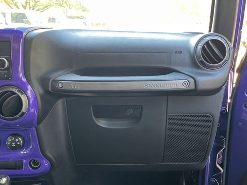 Used 2018 Jeep Wrangler Unlimited Sport S image 21