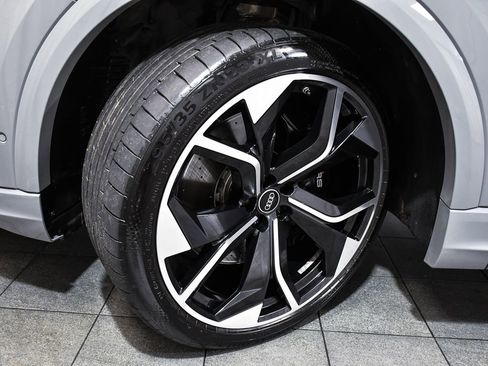 Used 2023 Audi RS Q8 w/ Black Optic Package image 7