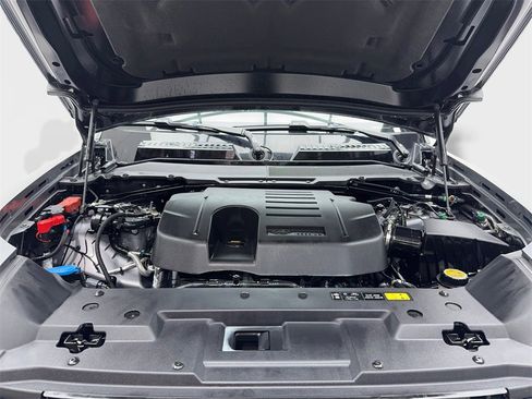 Used 2024 Land Rover Defender 130 X image 16