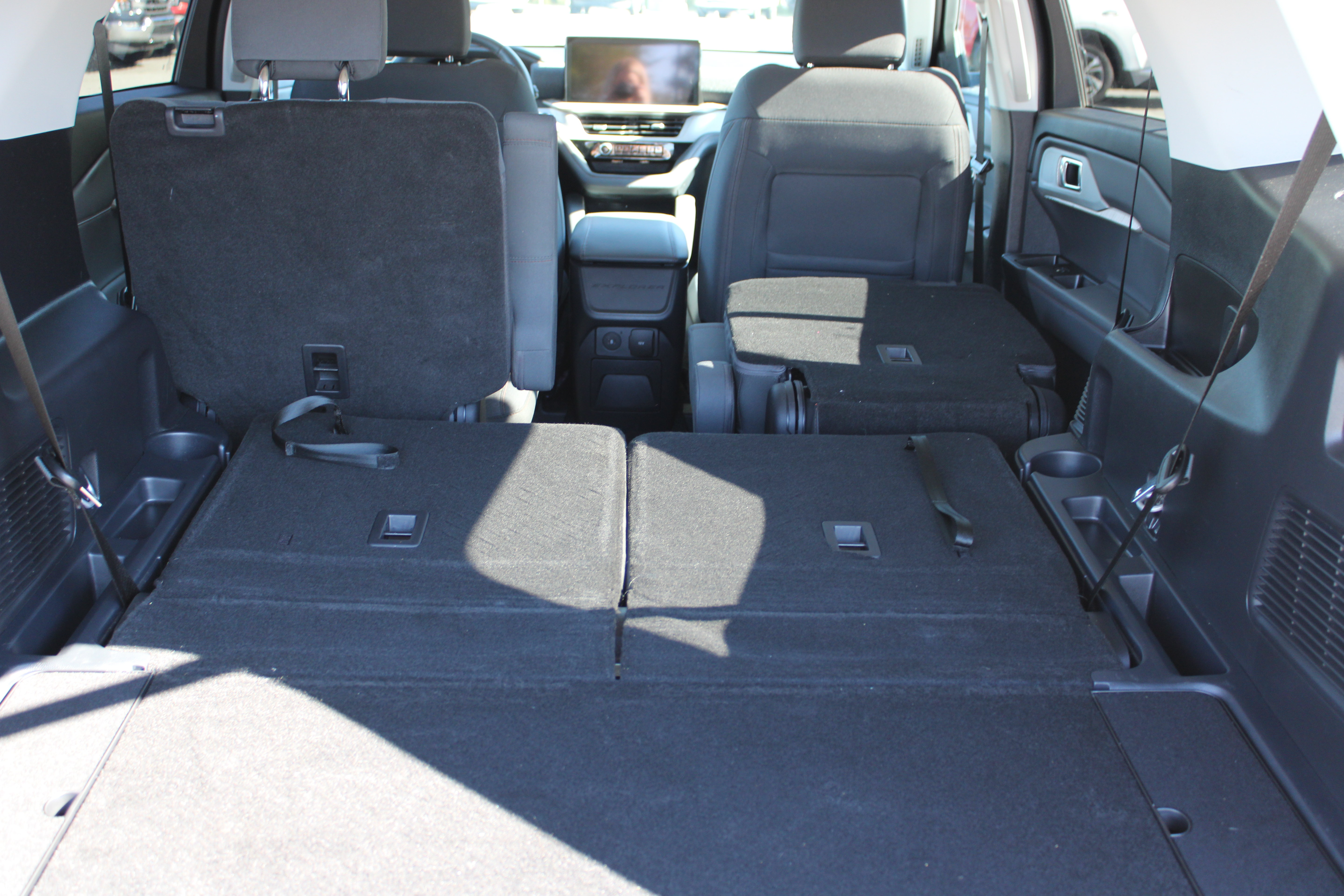 Used 2025 Ford Explorer Active RWD image 17