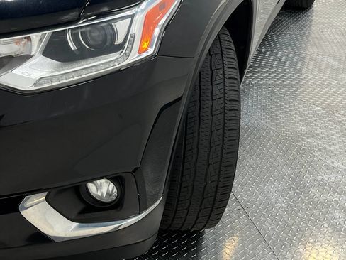 Used 2019 Chevrolet Traverse LT w/ LT Premium Package AWD/4WD image 40