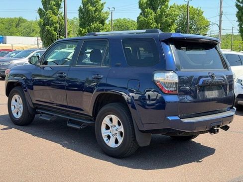 Used 2024 Toyota 4Runner SR5 Premium w/ Moonroof Package AWD/4WD image 5