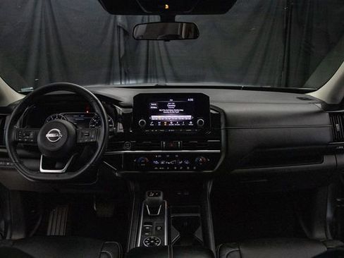 Used 2023 Nissan Pathfinder SV AWD/4WD image 22