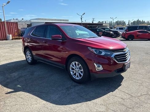 Used 2019 Chevrolet Equinox LT FWD image 2