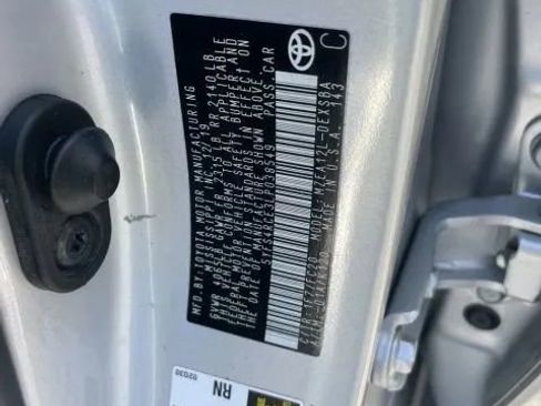 Used 2020 Toyota Corolla SE FWD image 18