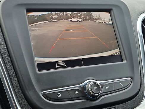 Used 2022 Chevrolet Equinox LT image 15