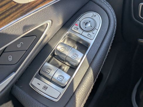 Used 2018 Mercedes-Benz C 300 4MATIC Sedan image 28