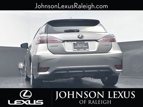 Used 2017 Lexus CT 200h image 19