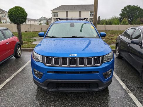 Used 2018 Jeep Compass Latitude w/ Popular Equipment Group image 2