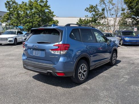 Used 2021 Subaru Forester Premium AWD/4WD image 5