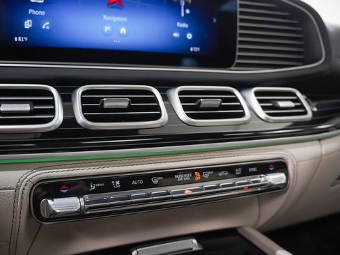 Used 2024 Mercedes-Benz GLE 53 AMG 4MATIC image 30