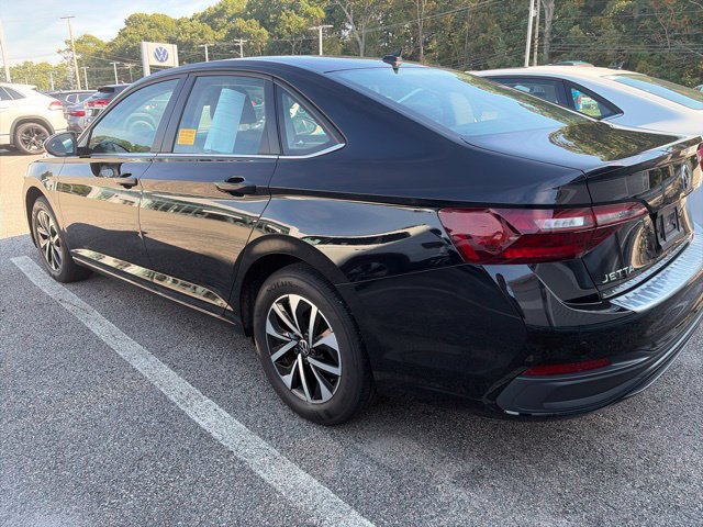 Used 2023 Volkswagen Jetta S FWD image 3