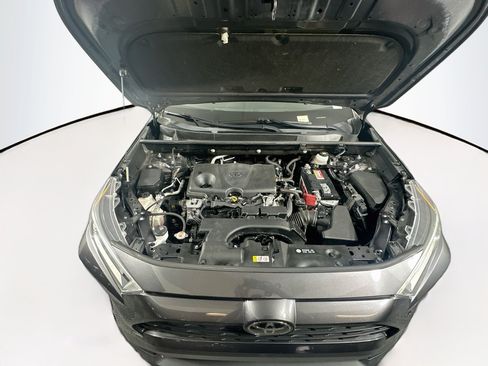 Used 2020 Toyota RAV4 XLE Premium FWD image 33