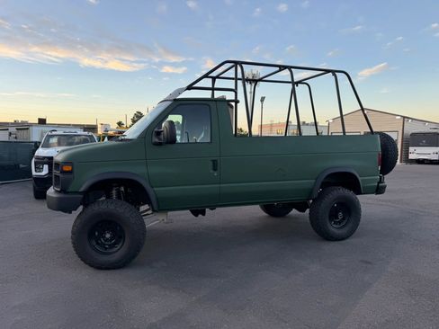 Used 2006 Ford E-250 and Econoline 250 RWD image 7